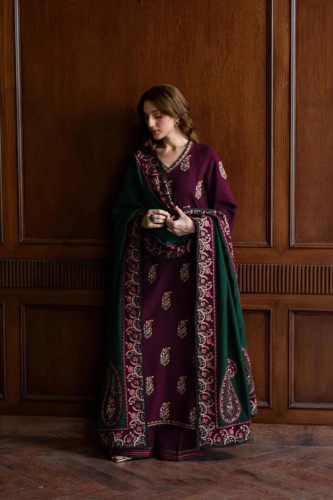 Elayna Zaib – Luxury 3PC Chikenkari Heavy Embroidered Suit